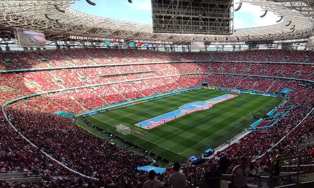 与其他豪门 与其他豪门