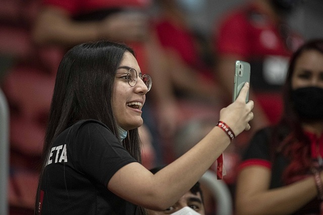 给出巨额合 给出巨额合